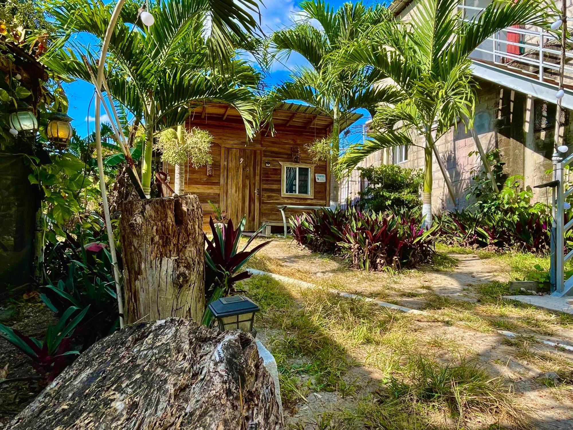 Casa Ricky'S Hostel Orange Walk Buitenkant foto