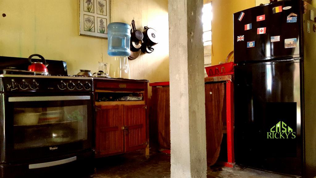 Casa Ricky'S Hostel Orange Walk Buitenkant foto