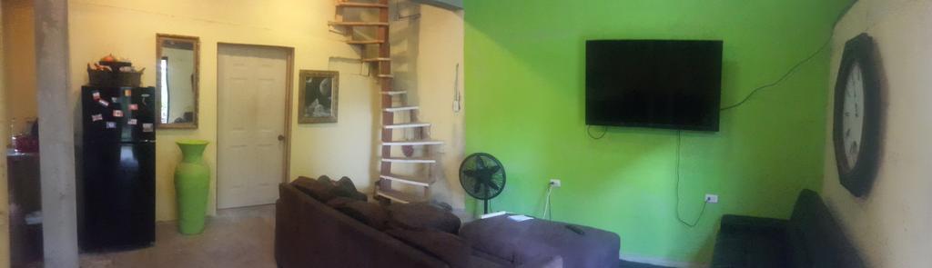 Casa Ricky'S Hostel Orange Walk Buitenkant foto