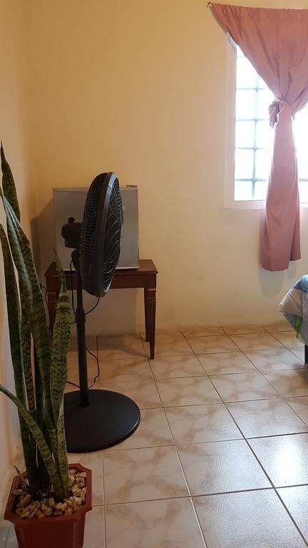 Casa Ricky'S Hostel Orange Walk Buitenkant foto